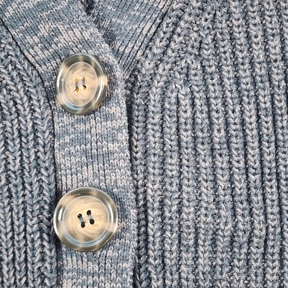 Urban Outfitters Women's Chunky Knit Cropped Grandpa Cardigan Minimalist Size S‎
